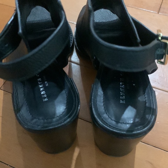 Kenneth Cole leather peep toe sandals size 9.5 - Picture 6 of 11